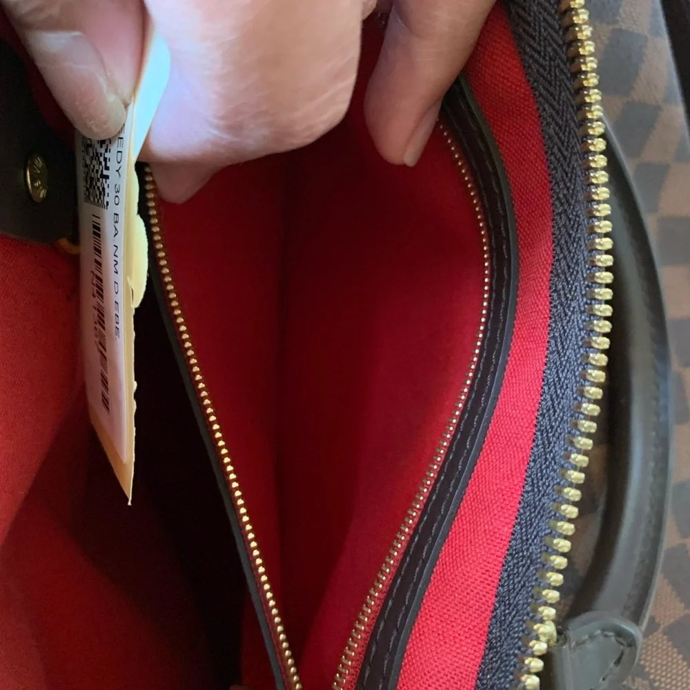 Louis Vuitton 𝐒𝐩𝐞𝐞𝐝𝐲 𝐁𝐚𝐧𝐝𝐨𝐮𝐥𝐢𝐞𝐫𝐞 30 Damier 𝐄𝐛𝐞𝐧𝐞